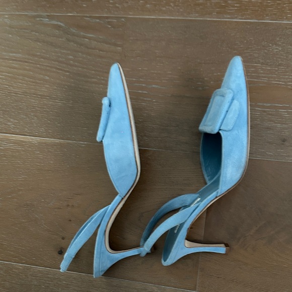 Manolo Blahnik Light Blue Suede Heels - Picture 7 of 12